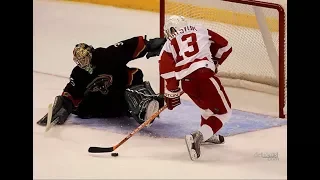 10 Minutes of Pavel Datsyuk Dangles