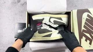 Jordan 1 Retro Low OG SP Travis Scott Reverse Mocha Unboxing