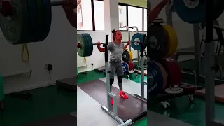 Toma Loredana/TRAINING🔥Back Squats  140 KG x 10🔥🔥🔥