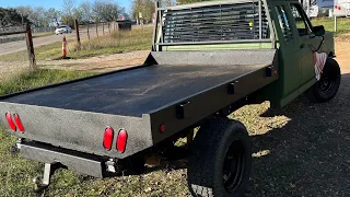 Lost fabrication footage-custom ford flatbed mounts and chicken eating a bug