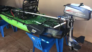 Caiaque Combat Fishing adaptado com motor HIDEA 4 HP