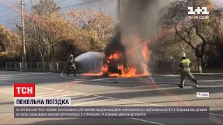 У Криму чоловік після сварки з дружиною підпалив авто, у якому вони перебували