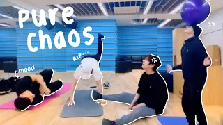 stray kids exercising was an absolute disaster