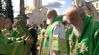 Предстоятели Русской и Сербской Церквей совершили Литургию в Троице-Сергиевой лавре