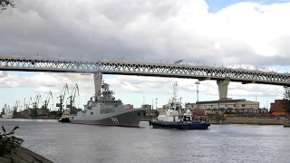 2017-07-02 - Уход фрегата "Адмирал Макаров" пр 11356 из Санкт-Петербурга