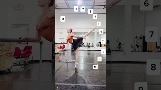 Just a little stretch 😆🙌 #ballet #ballerina #balletdancer #flexibility #flexible #balletstudio