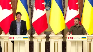 Zelensky and Trudeau talked with media representatives following the meeting (2022) Ukraine news