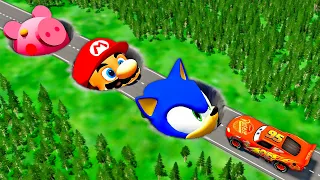 Mega Sonic & Mario & Piggy Pit Vs Lightning McQueen And Huge & Tiny PIXAR CARS! BeamNG.Drive Battle!