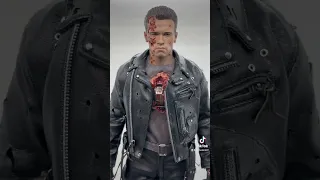 Unboxing/Review for the hot toys dx13 Terminator 2 battle damaged t-800 terminator