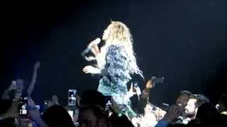 Beyonce Live at the O2 London 4 March 2014 - Footage of middle stage - Mrs Carter
