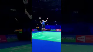 Phát hiện một thanh niên đập cầu quá mạnh 🙈 #badminton #badmintonindonesia #badmintonskills