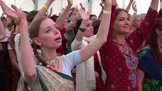 Hare Krishna kirtan - best kirtan hare krishna bhajan - kirtan song - iskcon kirtan