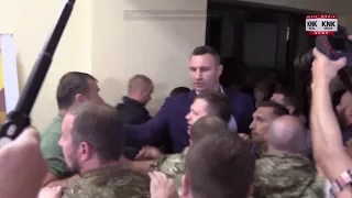 ТЕРМІНОВО!!! Добровольці напали на Кличка