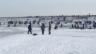 Оторвало людей на финском заливе