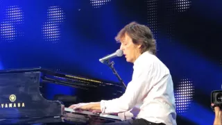 Paul McCartney Live And Let Die