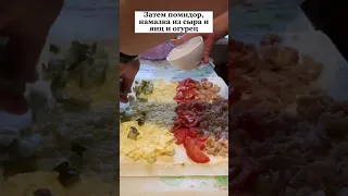 Аппетитный рулет из лаваша с копченой курицей