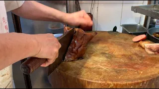 Hong Kong Street Food: Chopping Yummy Chinese Roasted Goose