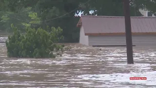 Local Red Cross volunteers helping Kentucky flood victims