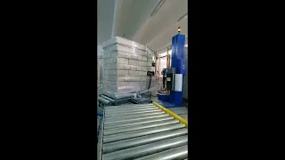 Masina automata de infoliat paleti cu folie stretch - integrata in linie