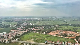 Vietnam Airlines A321 Landing in Hanoi