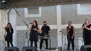 Janicsák Veca - Labirintus (Tihanyi Levendula Fesztivál 2019-06-21)