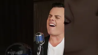 Marc Martel Singing Queen's Somebody To Love (a cappella)