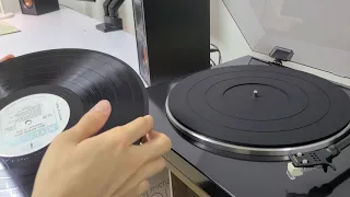 Record Player Demonstration  -  Milty Zerostat3, Anti-Static Brush