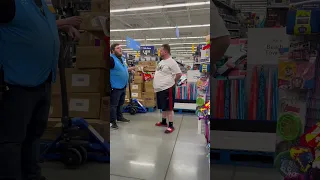 Walmart fights back !