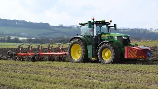 Ploughing with John Deere 6R 185 and Kuhn 6 furrow