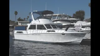 Uniflite 42 Aft Cabin Motor Yacht Tour by South Mountain Yachts