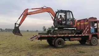 TATA Hitachi Ex70 unloading /rama excavator khammam