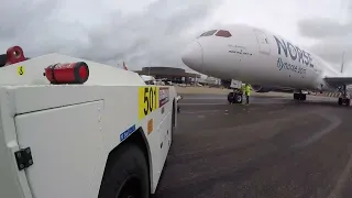 787-9 Pushback POV