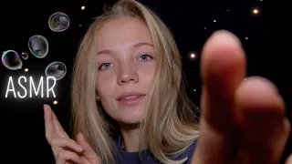 Je teste des déclencheurs sur ton visage 🧸 I ASMR FRANCAIS (face touching, brushing, visuels)