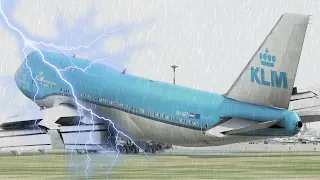 B747 Pilot Made A Big Mistake When Landing In A Storm [XP11]