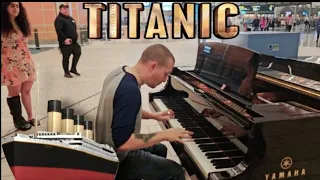 My Heart Will Go On - Titanic (Public Piano) YVR International Airport