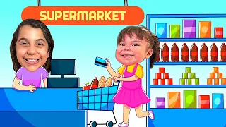 Sarah plays supermarket saleswoman! Pretend Play Toy Supermarket with Friends