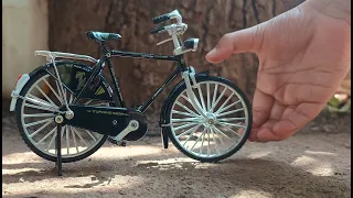 Classic diecast bicycle 1:10 scale |Retro bicycle