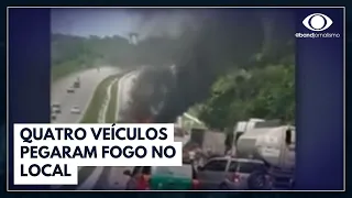 Acidente com 15 veículos deixa feridos em rodovia | Bora Brasil
