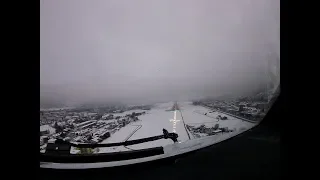 Cockpit View - Landing at Innsbruck in marginal weather