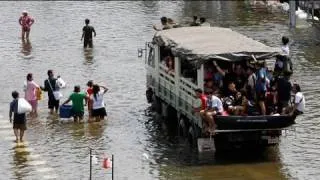 Bangkok under threat from Thailand floods