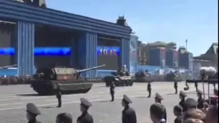 Заглох Танк Армата на ген репетиции парада в РФ  Armata tank STOP 14 05 2015