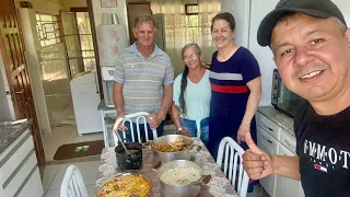 Um delicioso frango caipira na chácara  da irmã Maria José e irmão Mauricio # Salto SP…