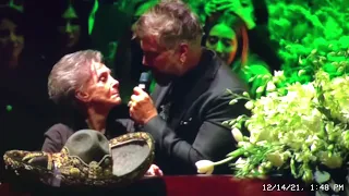 Alejandro Fernández le Canta a su Padre Vicente Fernández