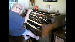 Mike Reed plays "Someone to Watch over Me" on the Hammond Organ