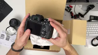 Sony a7IV and Kit Lens Unboxing to Replace Filming With iPhone 13 Pro