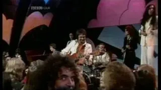 DUANE EDDY - Play Me Like You Play Your Guitar  (1975) UK TV Top Of The Pops Performance) ~ HIGH QUALITY HQ ~