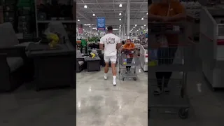 Giant Bodybuilder Walking through the store | Simply GymMotivation #fitness #gym #bodybuilding #fit