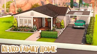 Couple's First Retro Family Home 💚 | The Sims 4 Speed Build