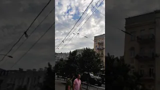 Проходження пари Ан 72 над Хрещатиком парад 2021 Київ. 30 років
