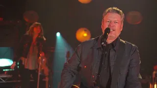 Blake Shelton - The More I Drink (Live in Los Angeles)